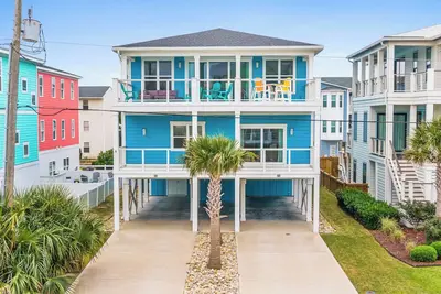 Image de Blue Crab Bay- luxury 5 bedrm house, steps from beach, ocean views, Ev charger!