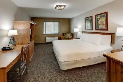 Image de Deluxe King in Stoney Creek Des Moines! Free Breakfast & Parking, Near I-35