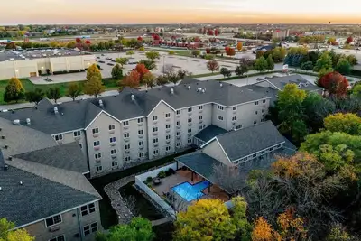Image de Rustic-inspired Suites - Free Hot Breakfast w/ Easy Access to I-35 | 4 Units