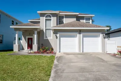 Image de Pinellas Park\/Near Beach\/Lavish\n\n