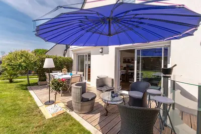 Image de Maison de vacances 'Belle Maison De Vacances' avec terrasse privée, jardin privé et Wi-Fi