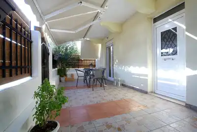 Image de Appartement \"Neapolis\" avec terrasse privée, Wi-Fi et climatisation
