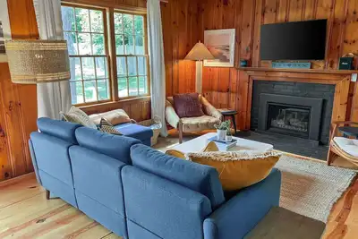 Image de New rental, near beach and town, linens included