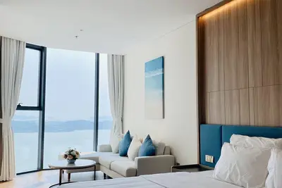 Image de Bayside Bliss Apartment By A La Carte Ha Long Ocean View