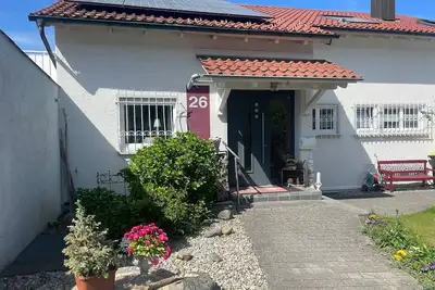 Image de Fewo in Ruhiger Lage mit SĂĽdbalkon Nahe Spieleland und Bodenseeregion