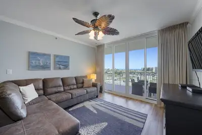 Image de Waterscape A533 2Bed 2. 5 Bath w Beach Service