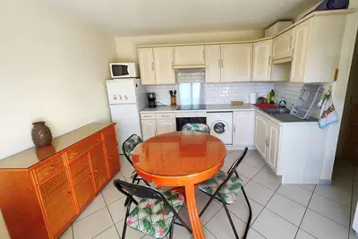 Image de Appartement T2 pour 4 pers, avec piscine, tennis, parking et terrasse, Ă 400m de la plage