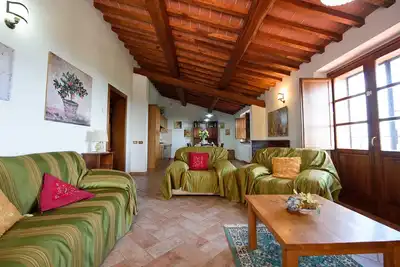 Image de Villa Perugini, 5 bedrooms split in 3 flats, Trasimeno lake view, private pool