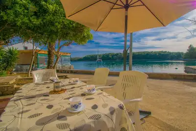 Image de Apartment Punta Blue, only 5m from the sea, the island of Cres