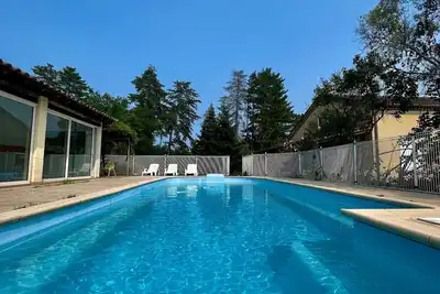Image de Maison climatisée avec piscine en Ardèche