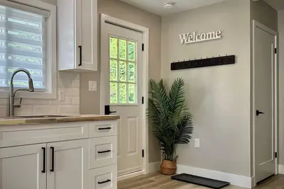 Image de Cozy Cottage Suite in Port Stanley. 5 Minute Walk From Little Beach!