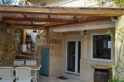 Image de Maison de Village, la Mentholière, Climatisée et Grande Cour Ombragée.