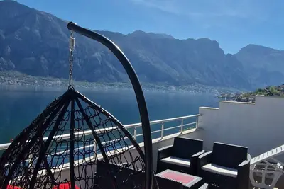Penthouse D&D apartment, pet friendly, first line to the sea