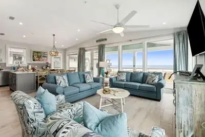 Image de Ocean Lookout #3 | Heated Pool | Beachfront Deck | Stunning Ocean Views