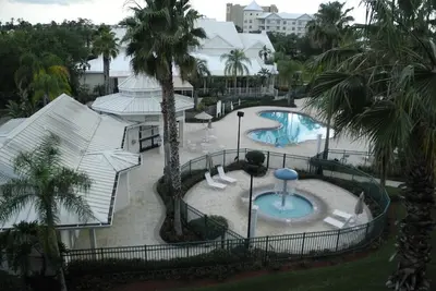 Image de June 23-28: Beautiful Spacious Worldmark Suite Minutes from Disneyworld!