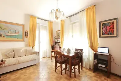 Image de Elyse Apartment central location near best beaches