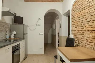 2 Bedroom Apartment in Prato