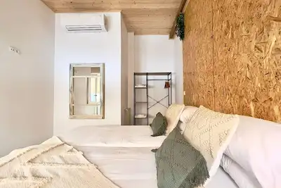 Image de Apartamento con dos Camas y Terraza Privada