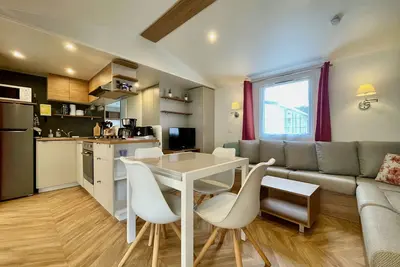 « Le Voyage »- Mobilhome 64 Vue mer 8p à 10mètres de la Plage