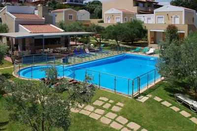 Image de Cozy House with Swimming Pool Near the Sea