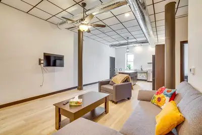 Image de Step-Free Cashton Apartment: Steps to Downtown!