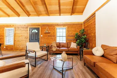 Image de Cozy Log Cabin Retreat - Minutes from fly fishing! !