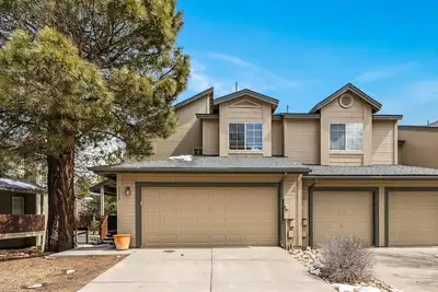 Image de Townhouse in Flagstaff- 3 bedrooms-4 beds-2 baths w/ Master on Main level & Ac