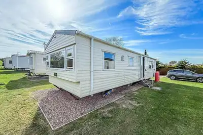 Image de Lovely 6 berth caravan at Sunnydale Holiday Park ref 35375s