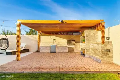 Pool and Beautiful Tempe - Scottsdale Home!