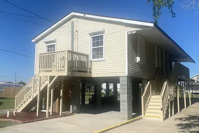 Image de Home in Barataria, Relax with the whole family at this peaceful place to stay.