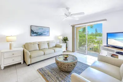 Image de Gertrude's Siesta | Palm View Unit, Balcony, Private-Beach, Heated Pools, Pickle, Hot-tub, Tennis!