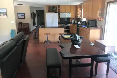 Image de Country paradise 20 minutes to Monterey, Laguna Seca and Sc. Gated for pets.