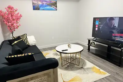 Image de Private entrance, Nice and Cozy 1 bedroom suite near West Edmonton Mall (Wem)