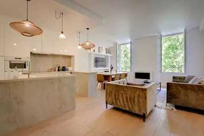 Image de L'Appartement des Lices, au coeur de Saint Tropez