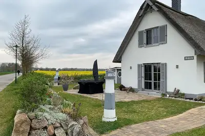 Image de Maison de vacances Zierow pour 1 - 4 personnes avec 2 chambres à coucher - Maison jumelée