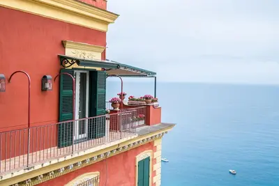 Rent a Villa in Positano