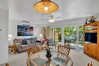 Image de Hawaiian Serene Paradise Oasis at the Pool