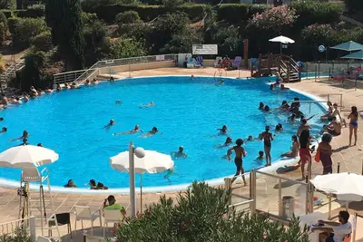 Image de Joli meublé T2 idéal 4 personnes vue Estérel/mer