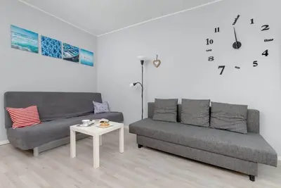 Image de Bohaterów Starówki Warszawskiej 8 | Bright Studio