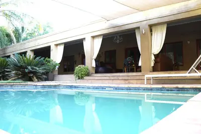 Image de Peacefull Garden Villa with pool and close to orange river.