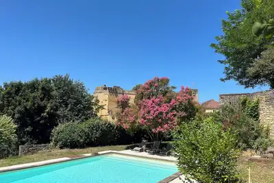 Image de Maison de charme - piscine et vue exceptionnelle- proche Sarlat