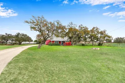 Image de Experience ranch living at Lighthouse Hill Ranch - Red House on 2001 acres!
