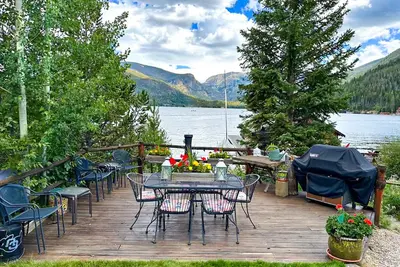 Image de Lakeside Chalet - Luxury Retreat on Grand Lake w/ Dock & Kayaks
