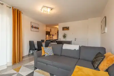 Image de Joli T2 de 57 m² proche lac et Vieille Ville