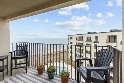 Image de Beach Bliss - Oceanview 5th floor condo in Fun-Filled Summerwinds Resort