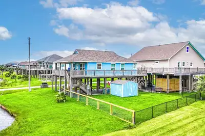 Image de Blue Seagull: 2  Br, 2  Ba House in Crystal Beach, Sleeps 7