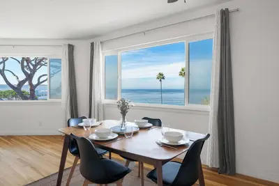 Image de Ocean Front Across Beach\/Amazing Views