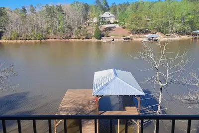 Image de New on the Market 6bd\/4. 5ba Sleeps 16