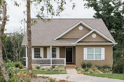 Image de Home built in 2021. Quiet neighborhood, two stories 3 bedroom 2. 5 bath.