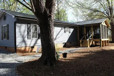 Image de Home on the Ridge- 5 Minutes from Tiec with Rv Hookup availability